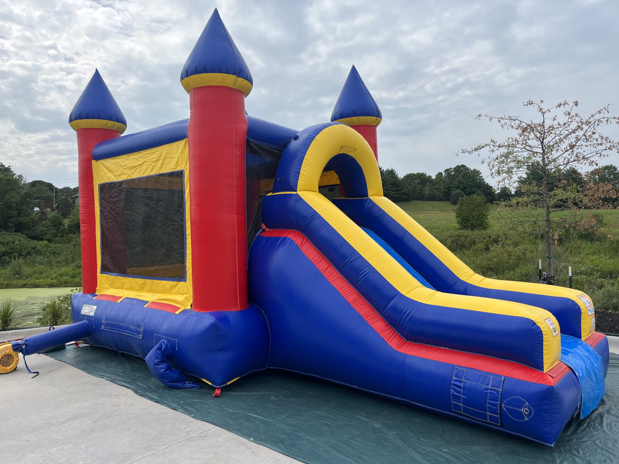 Red and Blue Dry Combo Inflatable Bounce House